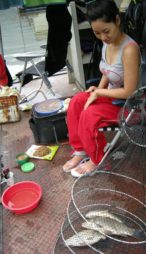 1249107343.jpg