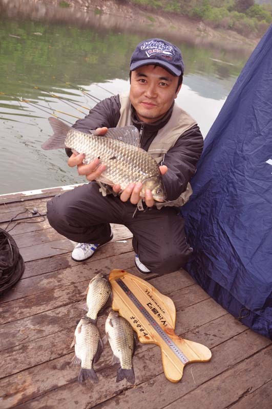 1304943685.JPG