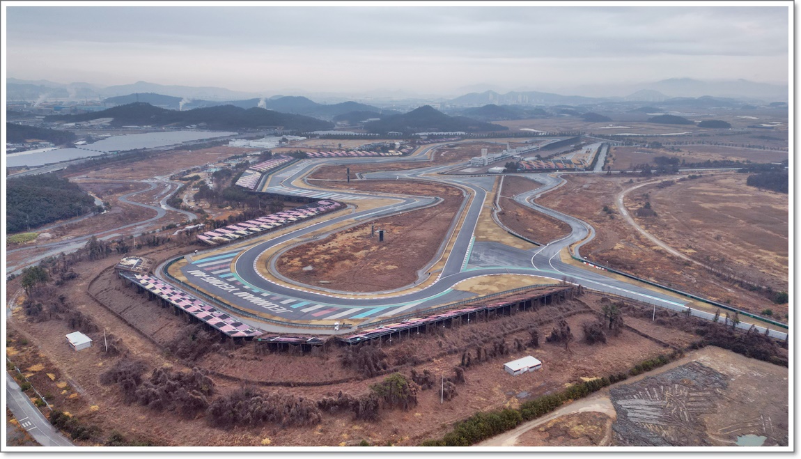 경기장과 멀리2번수로 (3).jpg