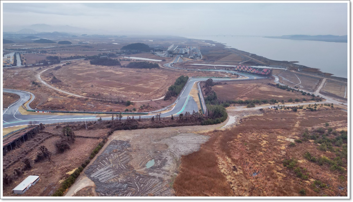 경기장과 멀리2번수로 (2).jpg