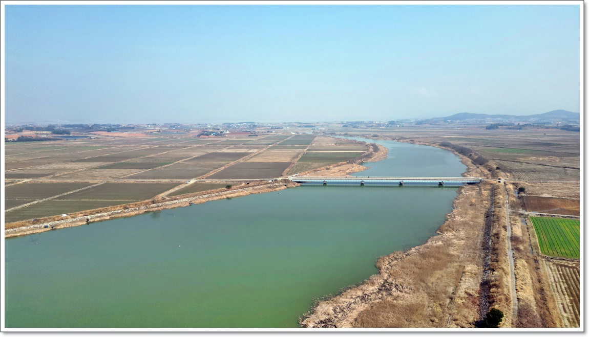 금호호로 이어지는연호대교 (1).jpg