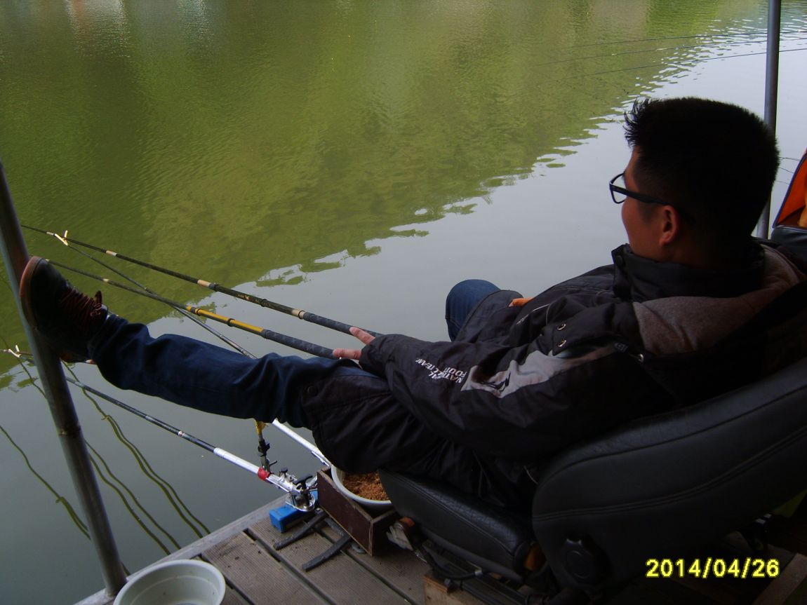 S8002010.JPG