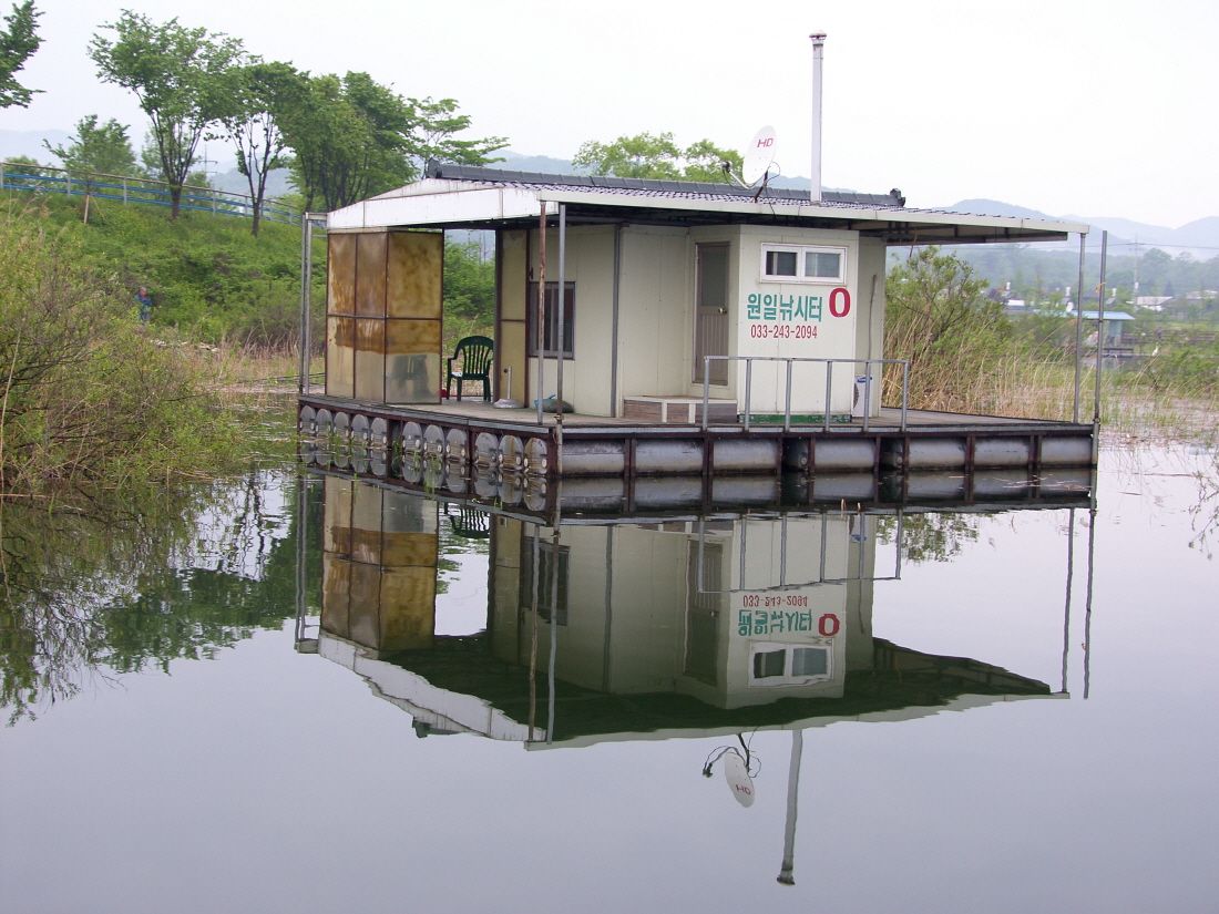 SH102195.JPG