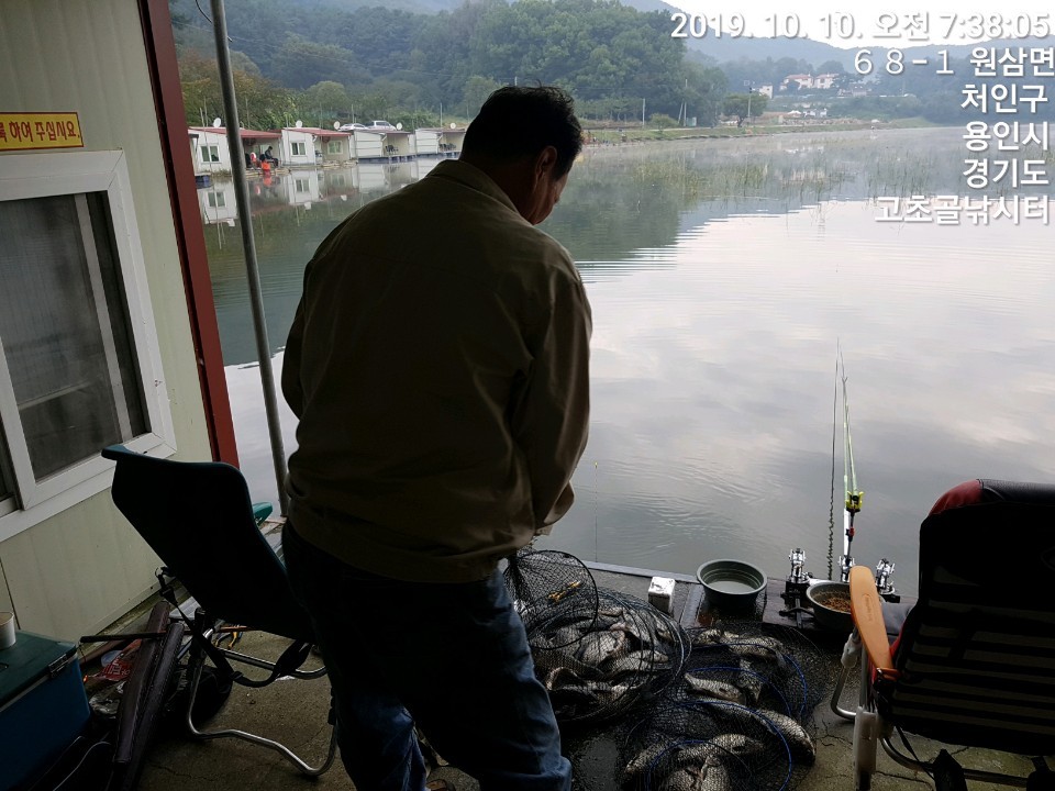 1570669112053-28.jpg