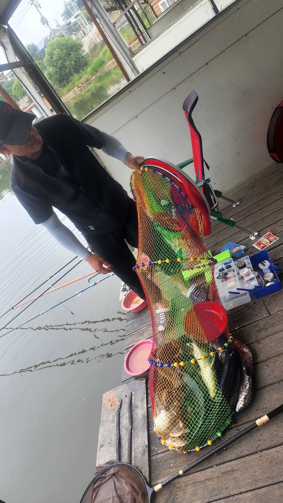 다시 또 입질이...