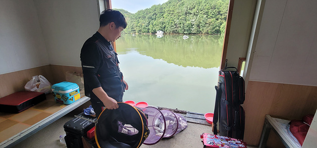 가깝고 물좋고 경치 좋은곳~~!!-용인삼인낚시터-