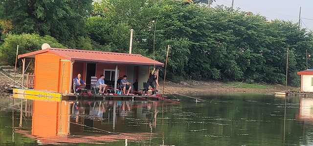 가깝고 물 좋고 경치 좋은 곳~~!!-용인삼인낚시터-