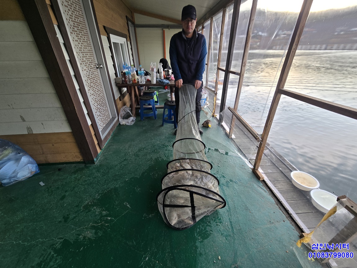 겨울에도 편하게 즐길수 있는 가까운  토종붕어터~~!!-용인삼인낚시터-