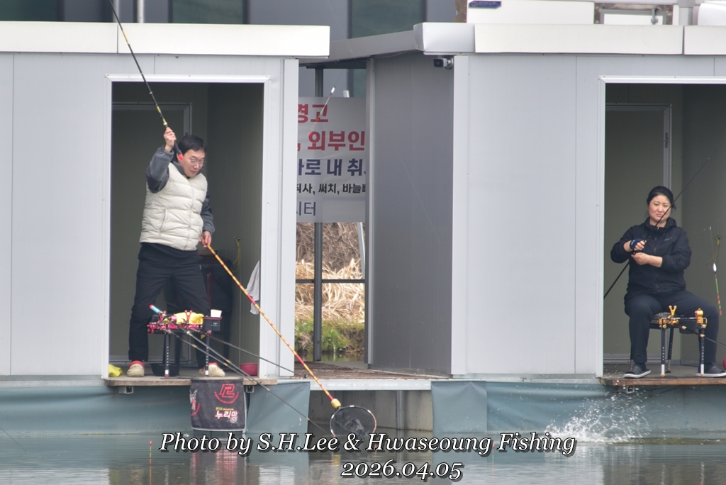 LEE_2922.JPG