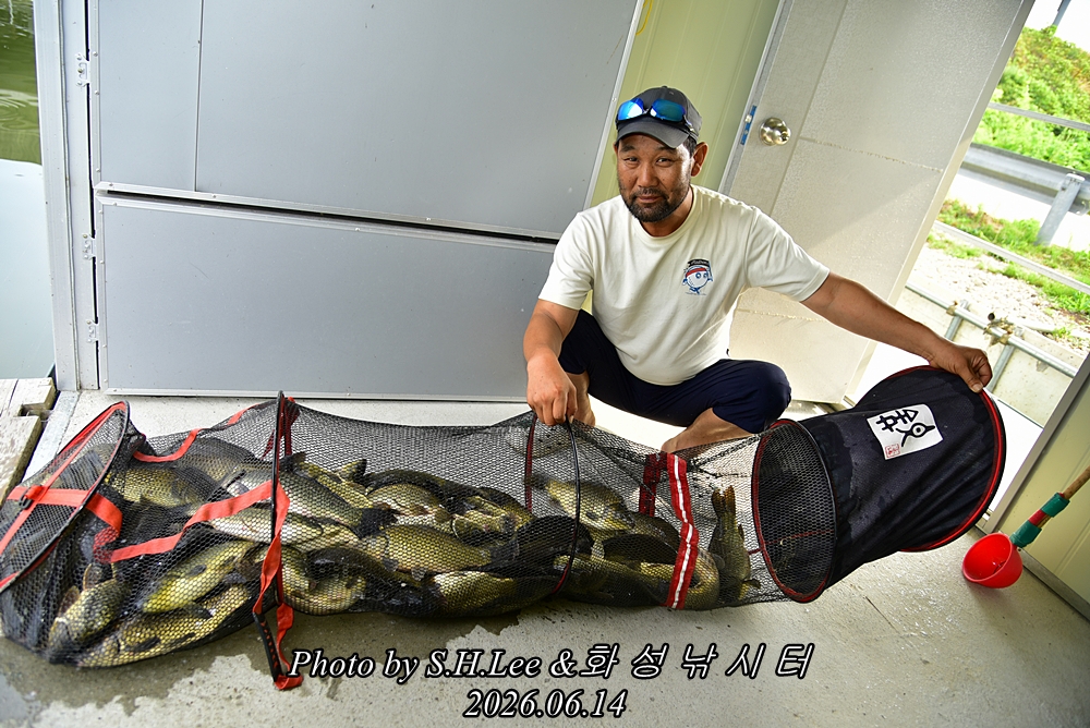 LEE_5276.JPG