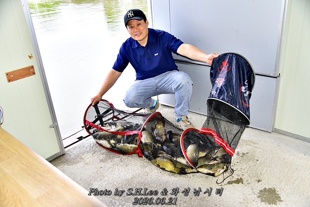 LEE_5492.JPG
