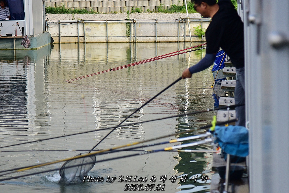 LEE_5850.JPG