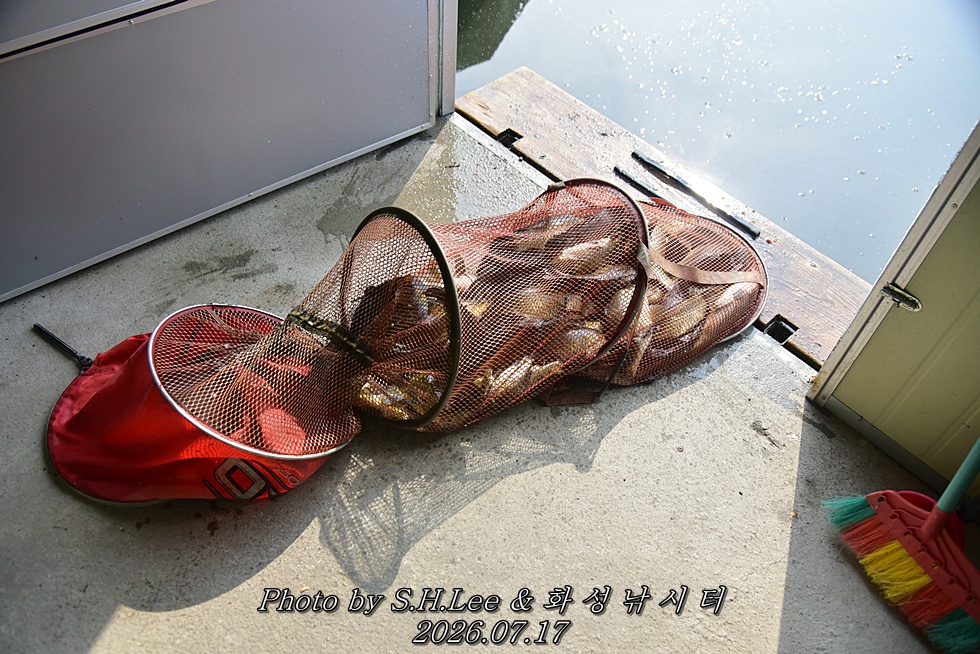 LEE_6269.JPG