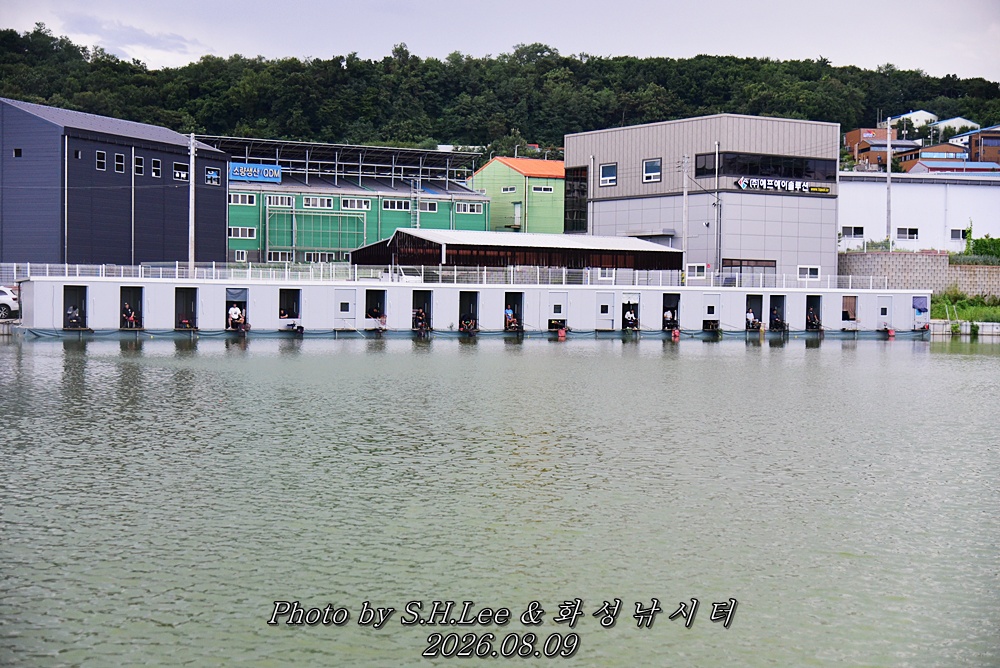 LEE_6689.JPG