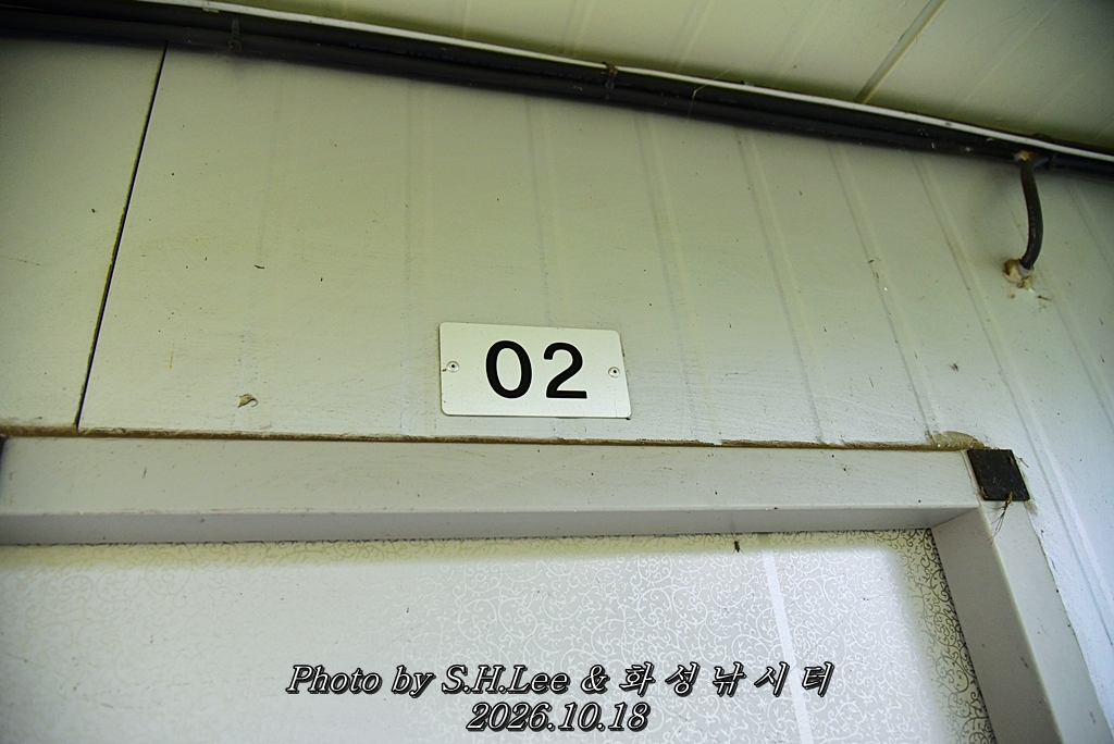 LEE_7166.JPG