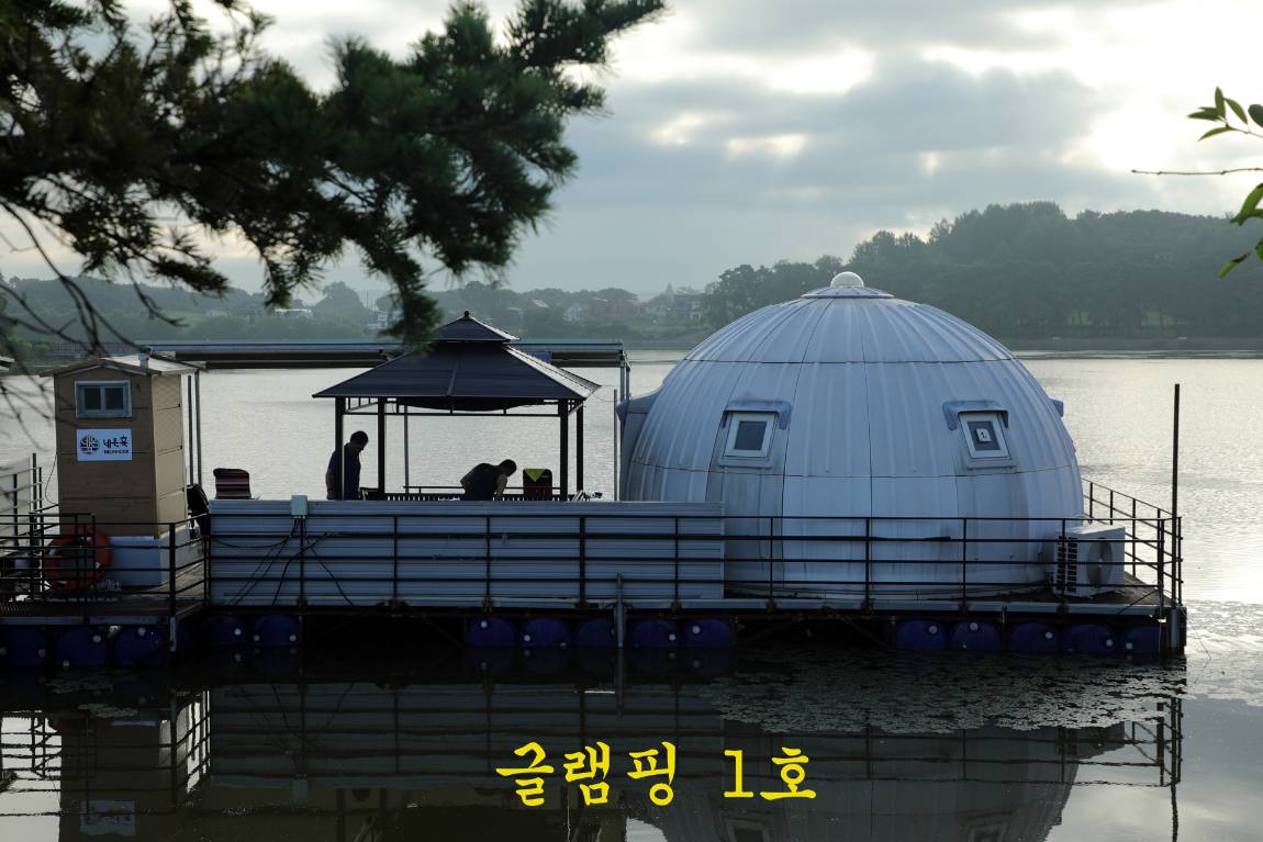02.jpg