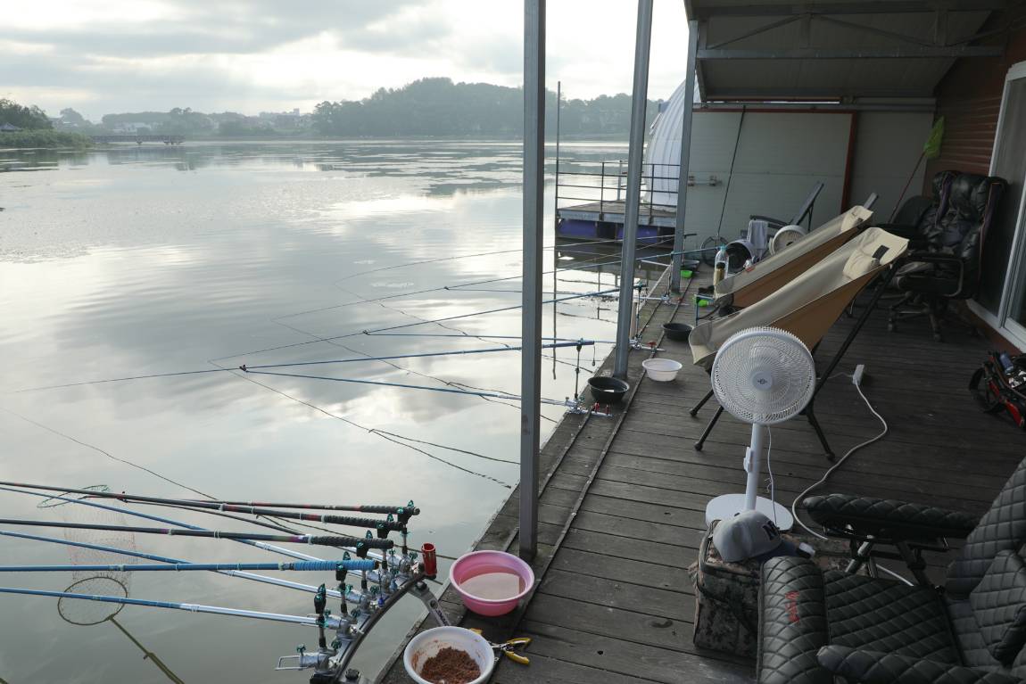 09.jpg
