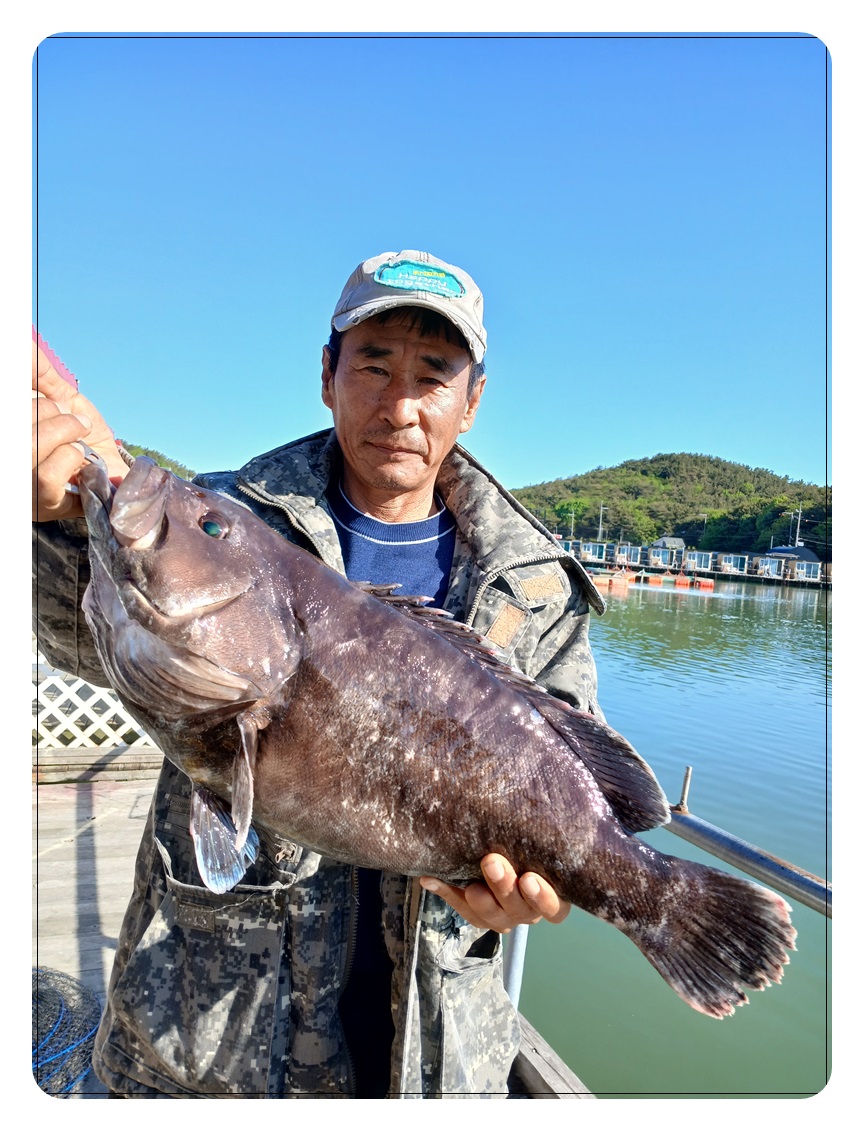 002.jpg